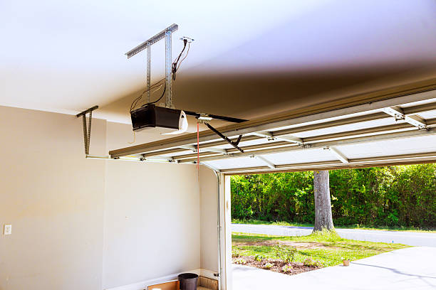 Top rated local Garage Door Panel Replacement specialists in Springboro, OH